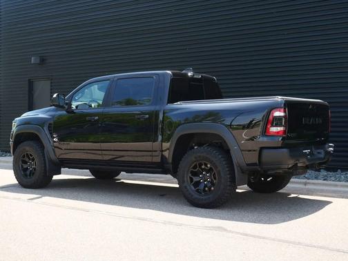 Diamond Black Crystal Pearlcoat 2023 RAM 1500 TRX