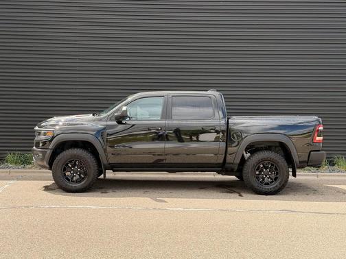 Diamond Black Crystal Pearlcoat 2023 RAM 1500 TRX