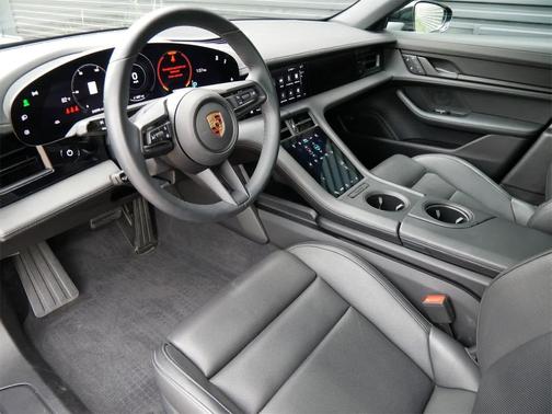 2023 Porsche Taycan 