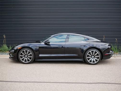 2023 Porsche Taycan 