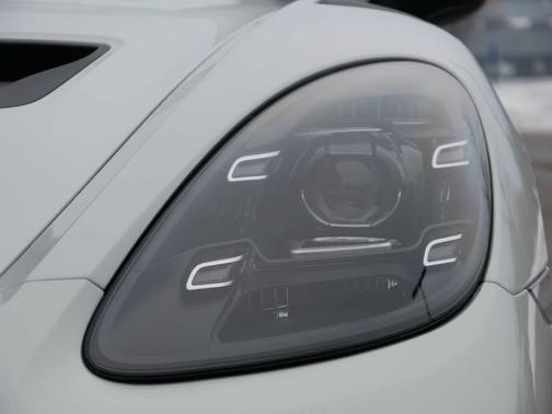 2025 Porsche 718 Spyder RS