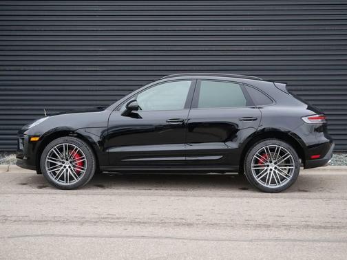 A1/Black 2026 Porsche Macan Macan S