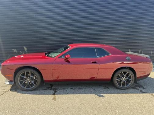 2022 Dodge Challenger SXT