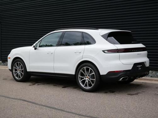 2024 Porsche Cayenne AWD