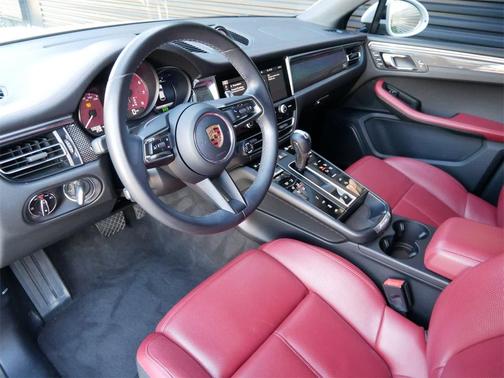 2023 Porsche Macan GTS