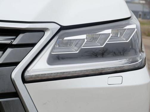 Eminent White Pearl 2021 Lexus LX 570 Three-Row
