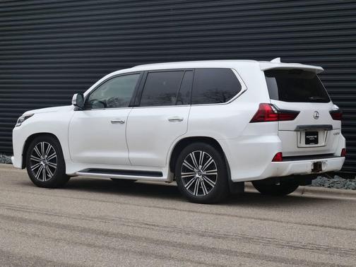 Eminent White Pearl 2021 Lexus LX 570 Three-Row