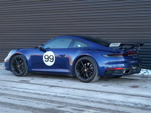 2023 Porsche 911 Carrera