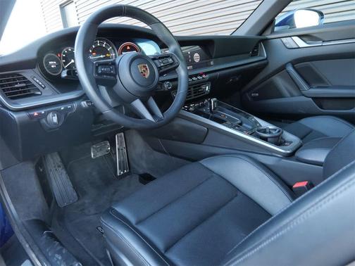 2023 Porsche 911 Carrera