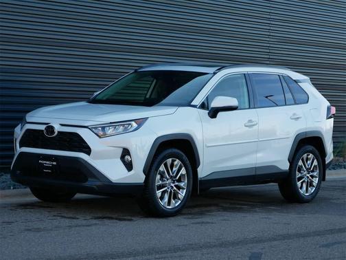 2021 Toyota RAV4 XLE Premium