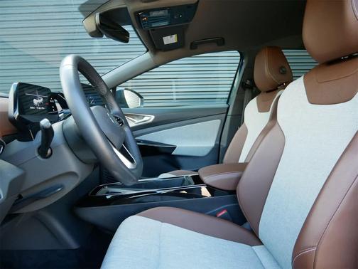 2023 Volkswagen ID.4 Pro