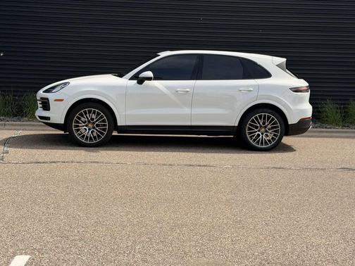 2021 Porsche Cayenne Cayenne