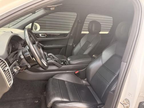 2021 Porsche Cayenne Cayenne