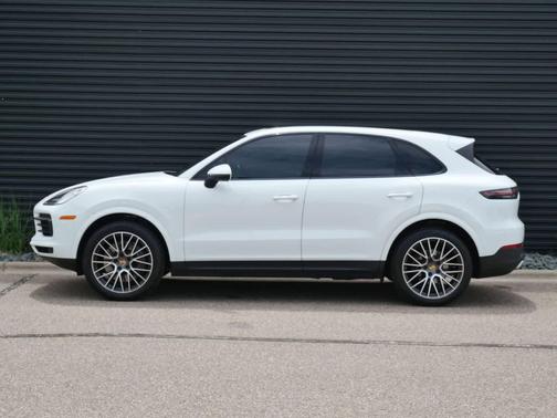White 2021 Porsche Cayenne Cayenne