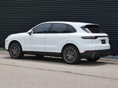 White 2021 Porsche Cayenne Cayenne