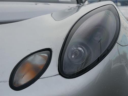 2005 Lotus Elise 2dr Convertible