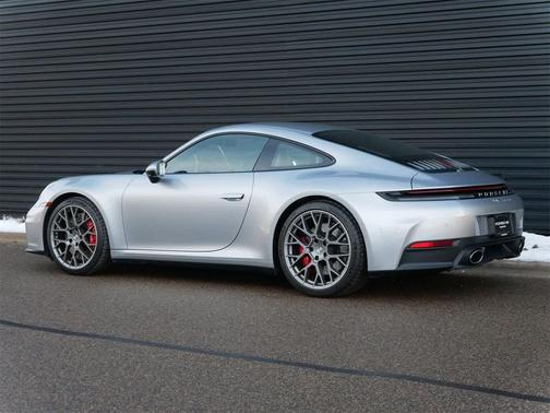 2026 Porsche 911 Carrera 4S