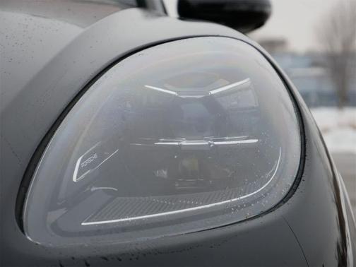 2025 Porsche Macan S