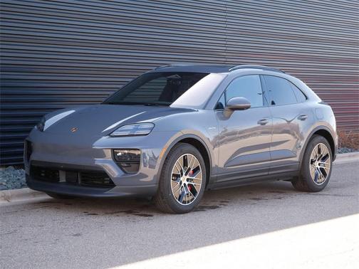2025 Porsche Macan 4S