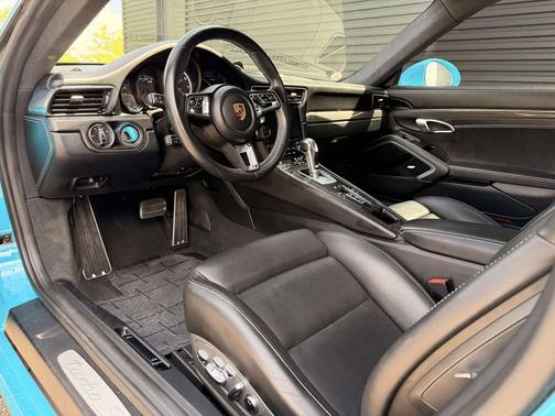 Chalk 2018 Porsche 911 Turbo