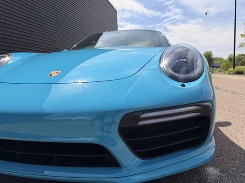Chalk 2018 Porsche 911 Turbo