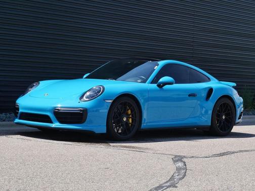 Chalk 2018 Porsche 911 Turbo