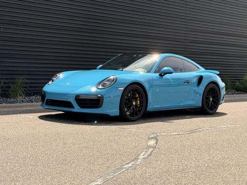 Chalk 2018 Porsche 911 Turbo