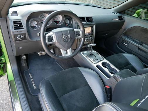 2011 Dodge Challenger SRT8