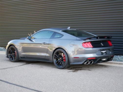 2022 Ford Shelby GT500 Base