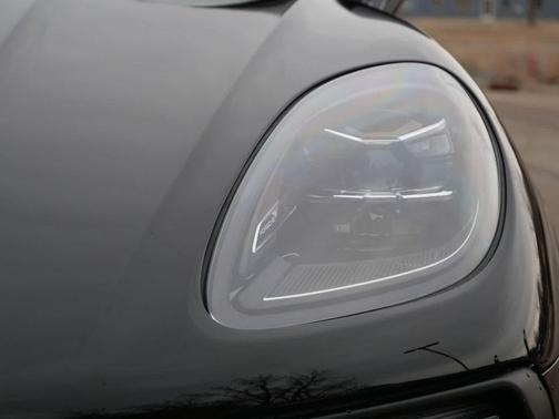 A1/Black 2026 Porsche Macan Macan