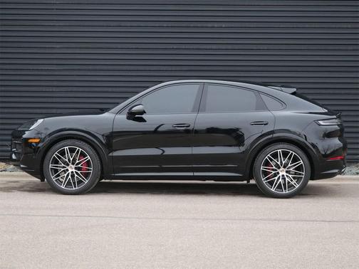 2026 Porsche Cayenne GTS