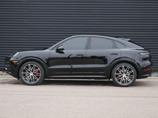 2026 Porsche Cayenne GTS