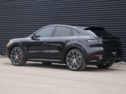 2026 Porsche Cayenne GTS