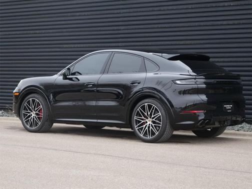 2026 Porsche Cayenne GTS
