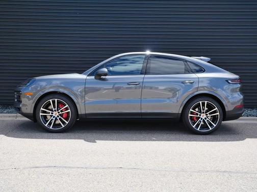Quartzite Grey Metallic 2026 Porsche Cayenne S