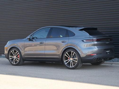 Quartzite Grey Metallic 2026 Porsche Cayenne S