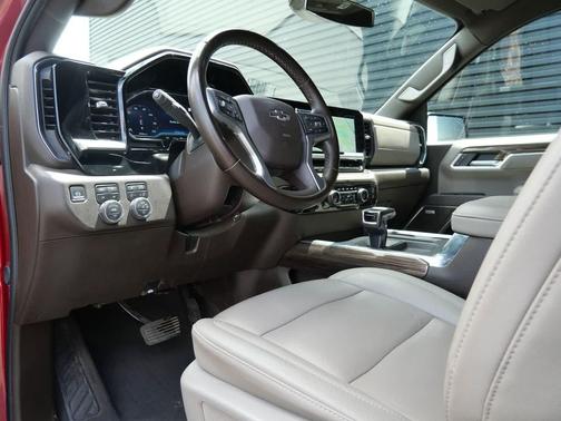Radiant Red Tintcoat 2025 Chevrolet Silverado 1500 RST