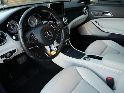 2015 Mercedes-Benz CLA-Class 4MATIC