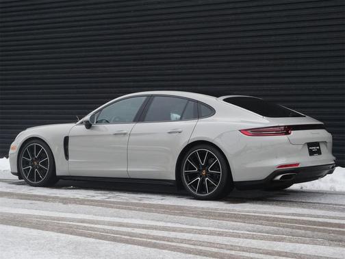 2019 Porsche Panamera 4