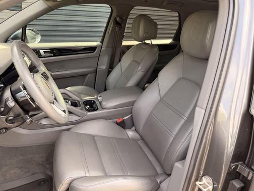 Grey 2021 Porsche Cayenne Cayenne