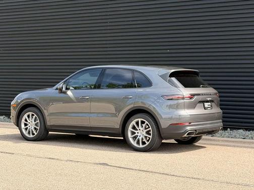 Grey 2021 Porsche Cayenne Cayenne