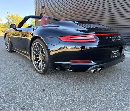 2017 Porsche 911 Carrera 4S Cabriolet