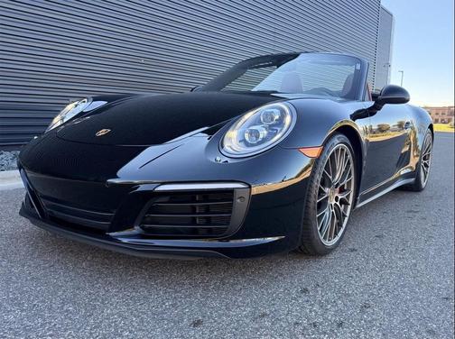 2017 Porsche 911 Carrera 4S Cabriolet