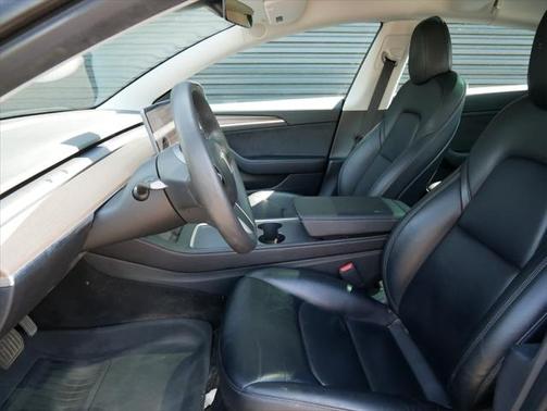 2022 Tesla Model 3 Standard Range