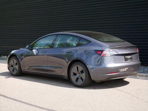 2022 Tesla Model 3 Standard Range