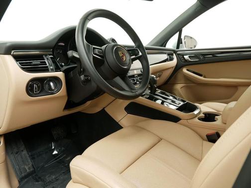 White 2025 Porsche Macan Macan