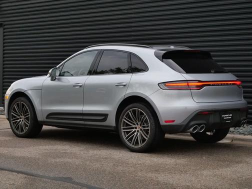 2026 Porsche Macan Macan