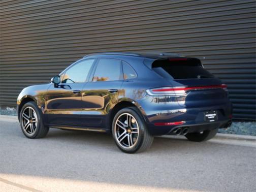 2021 Porsche Macan Turbo