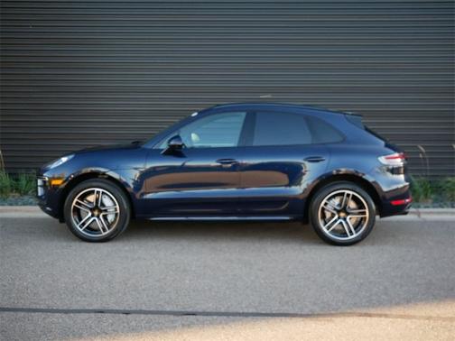 2021 Porsche Macan Turbo