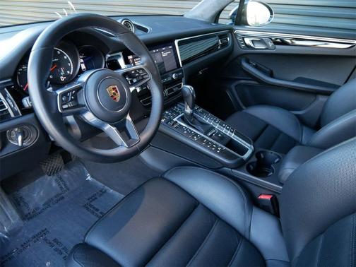 2021 Porsche Macan Turbo